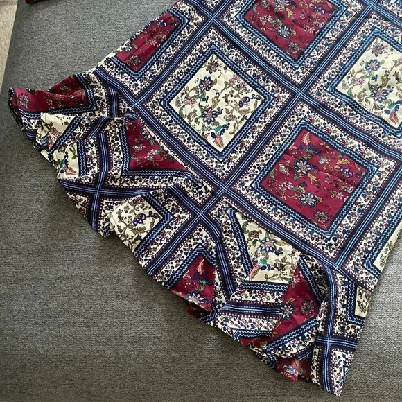 Lulu’s Crack A Smile Floral Patchwork Shift Dress Small - Picture 4 of 10